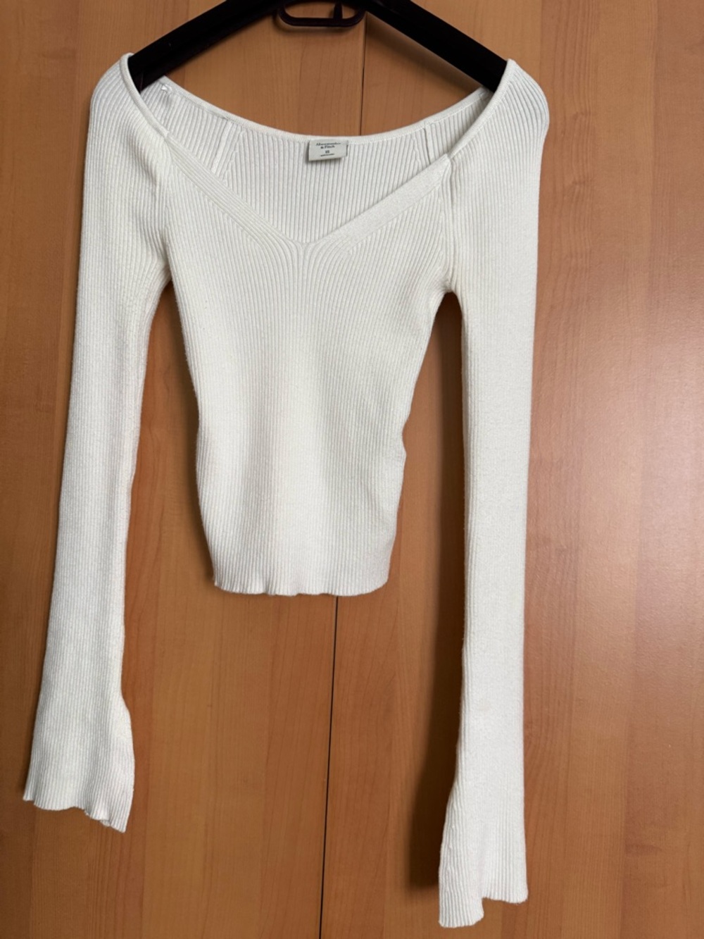 Abercrombie & Fitch Cream Ribbed V-Neck Top